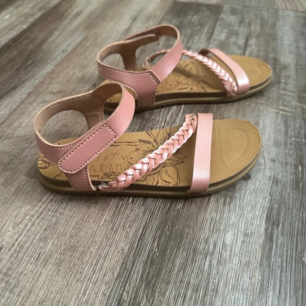 Blowfish Malibu Kids Metallic Pink‎ Braided T-Strap Sandals Size 12 B130